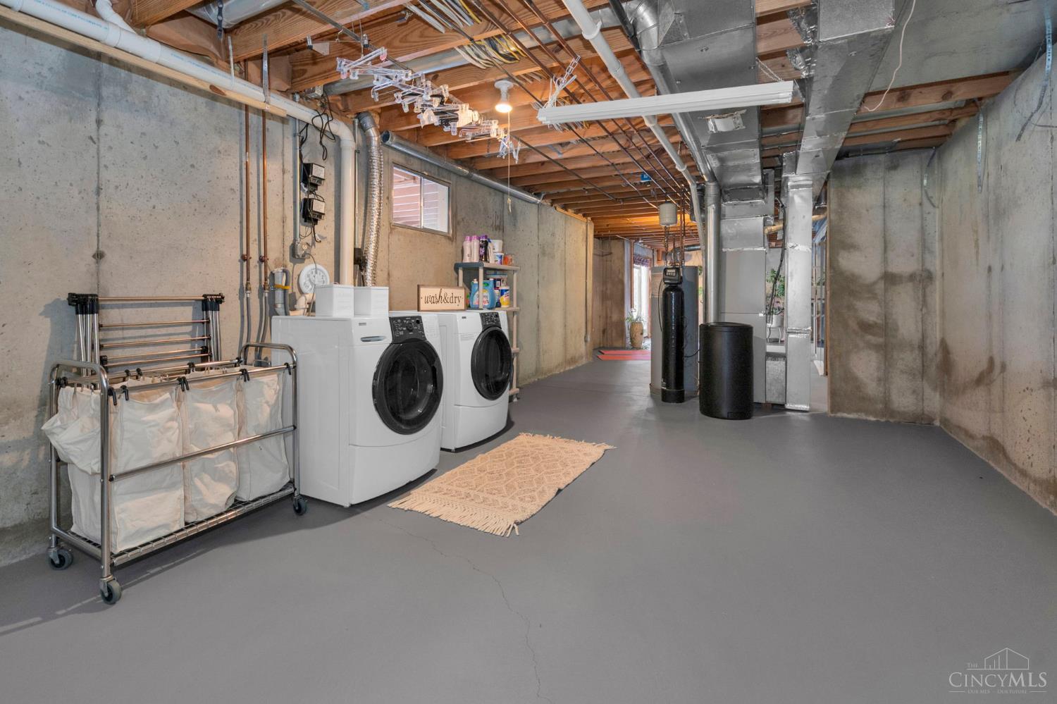 Loveland, Ohio, 45140, United States, 4 Bedrooms Bedrooms, ,3 BathroomsBathrooms,Residential,For Sale,1992143