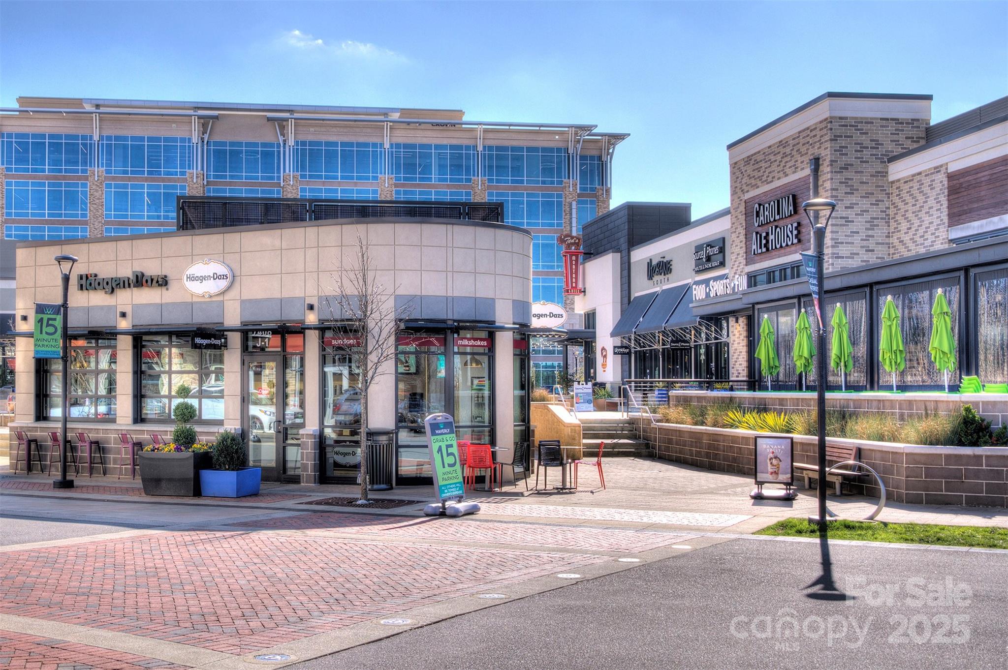 Charlotte, North Carolina, 28277, United States, 4 Bedrooms Bedrooms, ,4 BathroomsBathrooms,Residential,For Sale,1989428