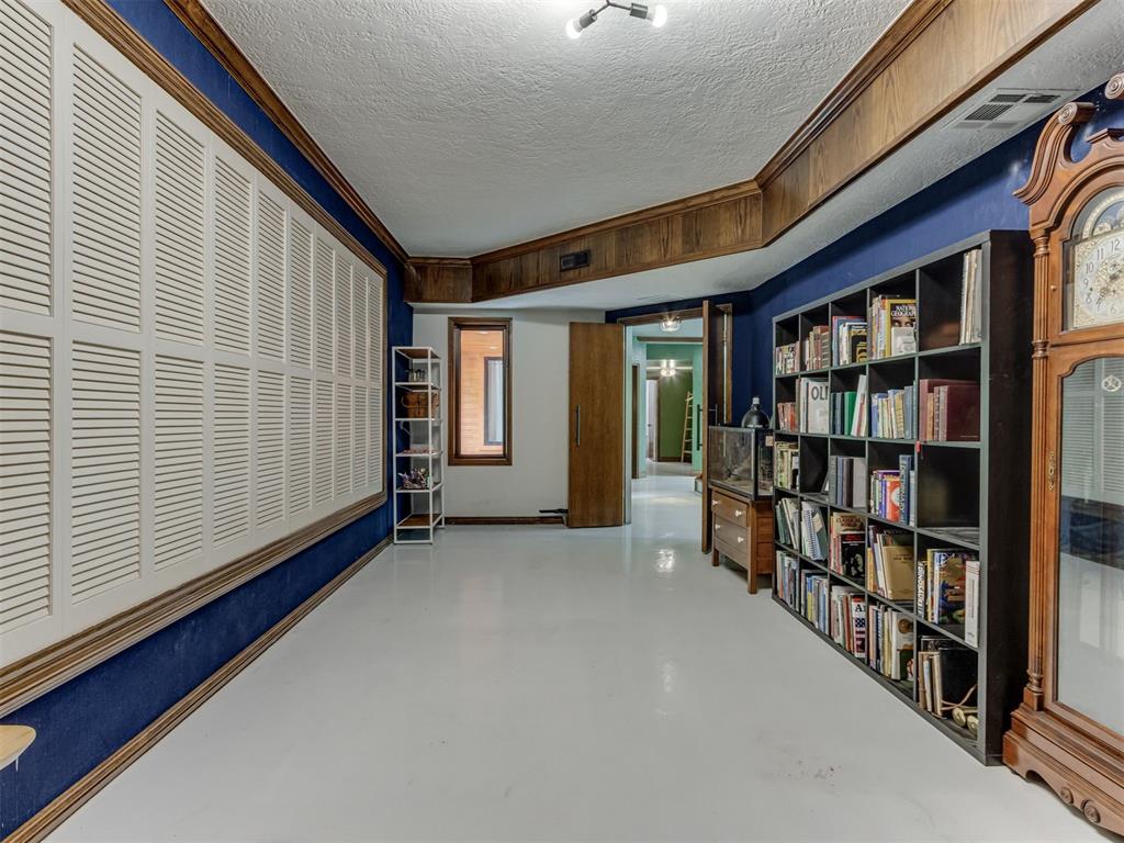 Oklahoma City, Oklahoma, 73131, United States, 4 Bedrooms Bedrooms, ,5 BathroomsBathrooms,Residential,For Sale,1919508