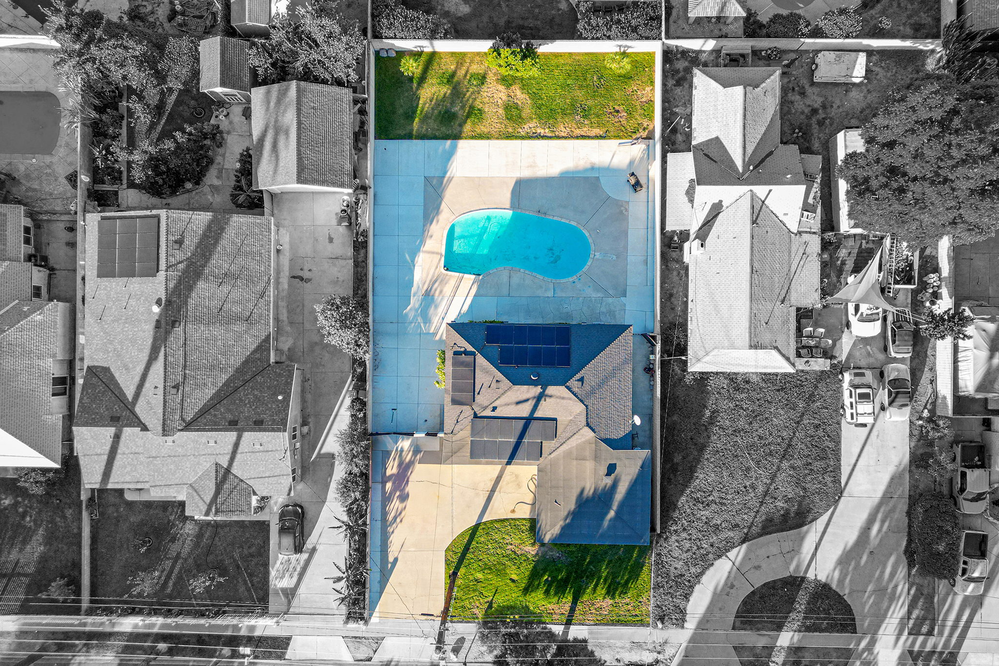 Fontana, California, 92335, United States, 3 Bedrooms Bedrooms, ,1 BathroomBathrooms,Residential,For Sale,1983646