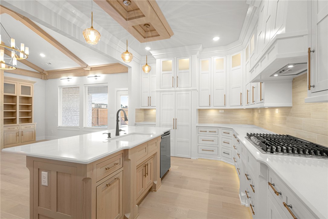 Centerton, Arkansas, 72719, United States, 4 Bedrooms Bedrooms, ,4 BathroomsBathrooms,Residential,For Sale,1991183