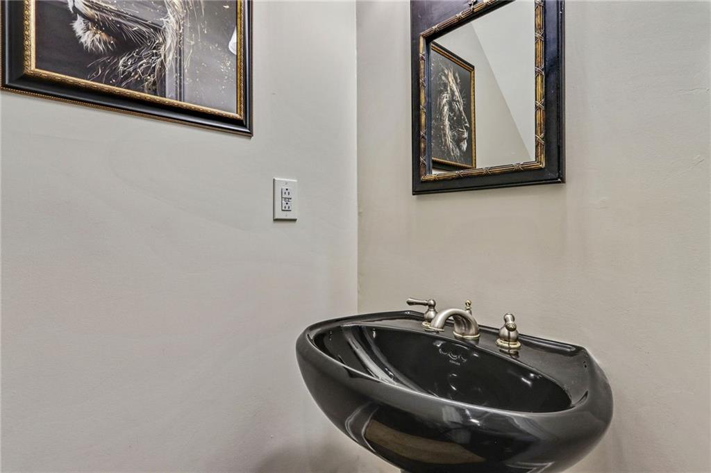 Cumming, Georgia, 30041, United States, 4 Bedrooms Bedrooms, ,4 BathroomsBathrooms,Residential,For Sale,1989909