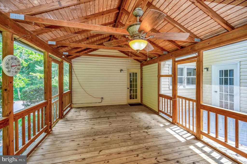 Stafford, Virginia, 22554, United States, 5 Bedrooms Bedrooms, ,4 BathroomsBathrooms,Residential,For Sale,1938309