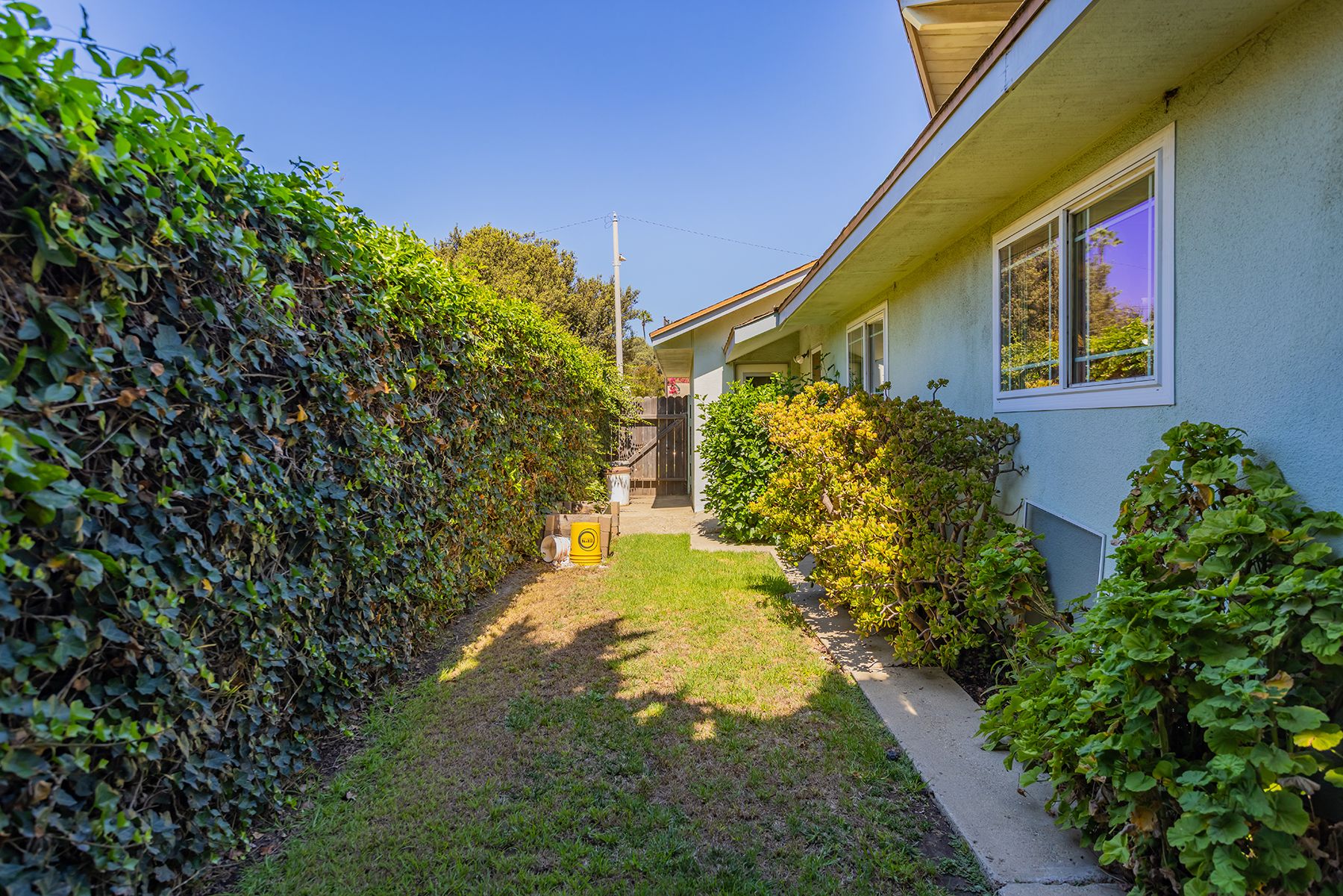  8482 Wesham Street, Ventura, CA 93004 - 物件實景