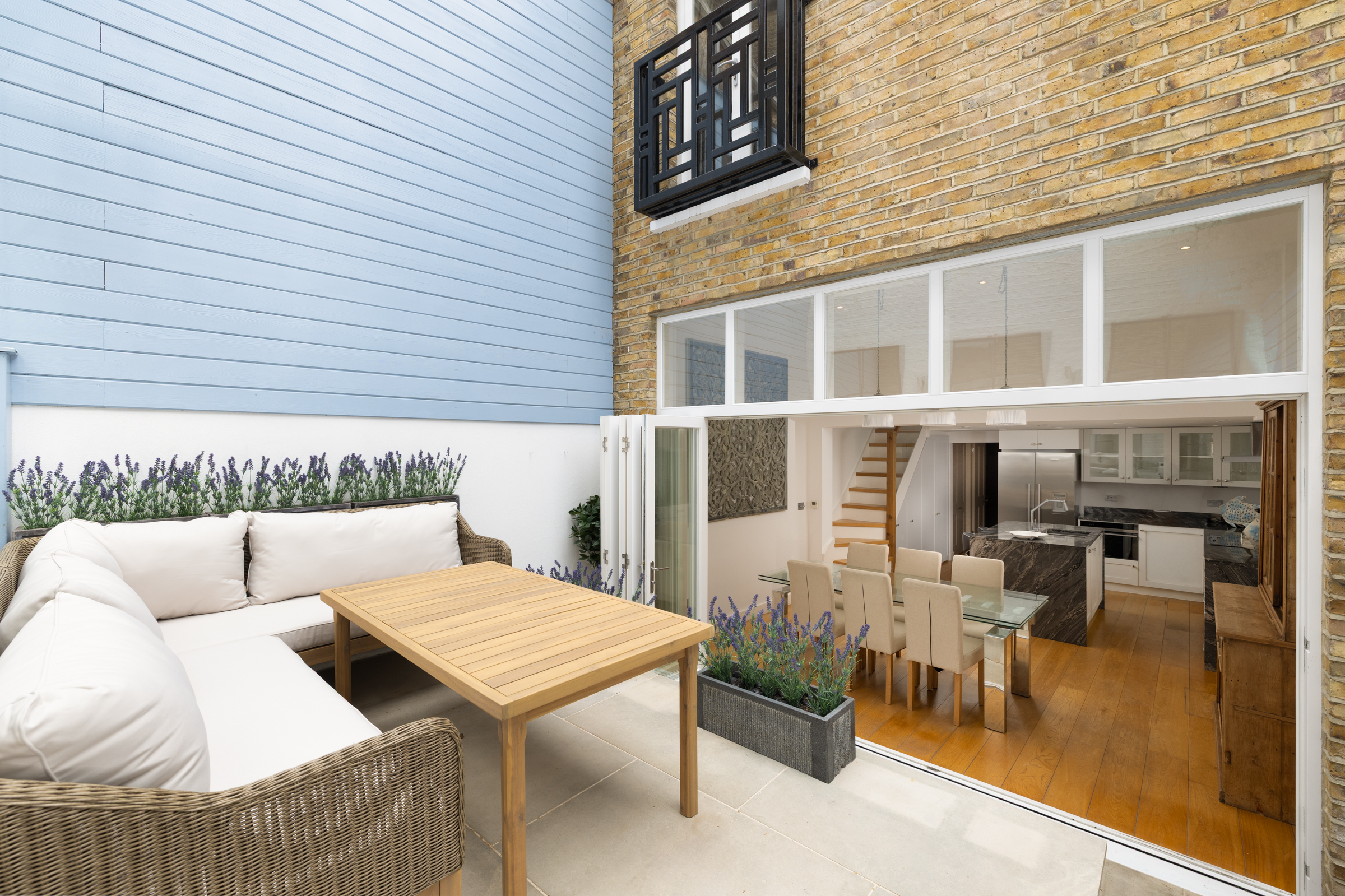  A Pretty House on the Notting Hill and Kensington Border - 物件實景