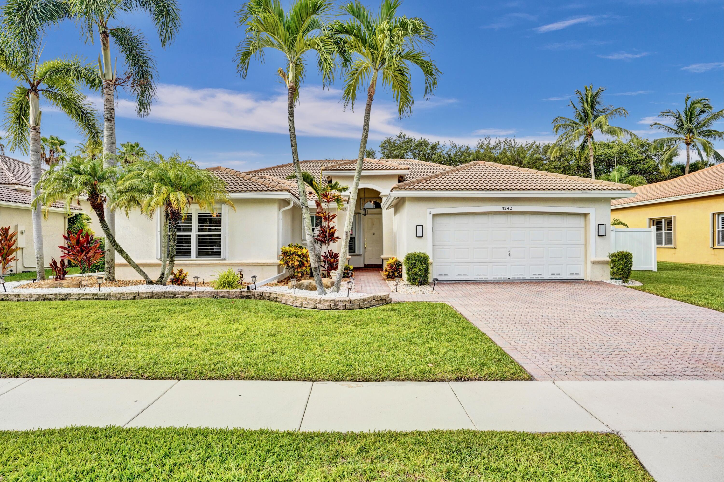 Lake Worth, Florida, 33463, United States, 3 Bedrooms Bedrooms, ,3 BathroomsBathrooms,Residential,For Sale,1905874