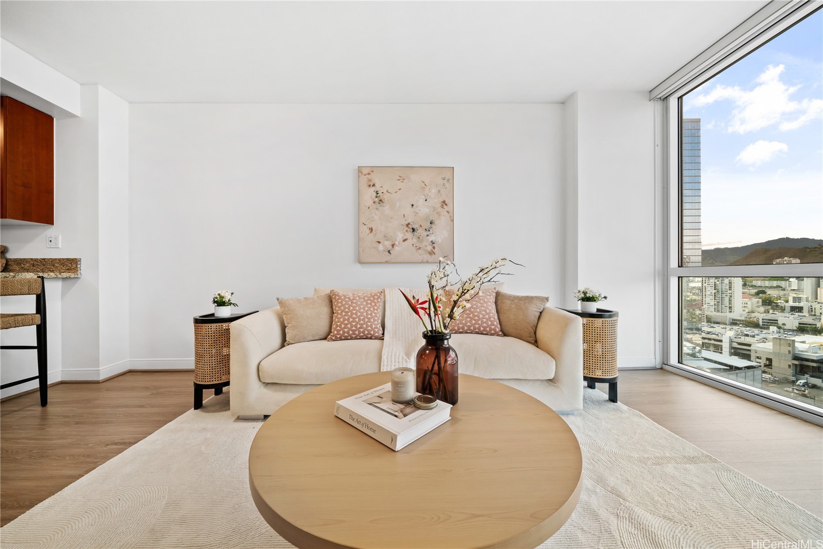 Honolulu, Hawaii, 96814, United States, 1 Bedroom Bedrooms, ,1 BathroomBathrooms,Residential,For Sale,1866206