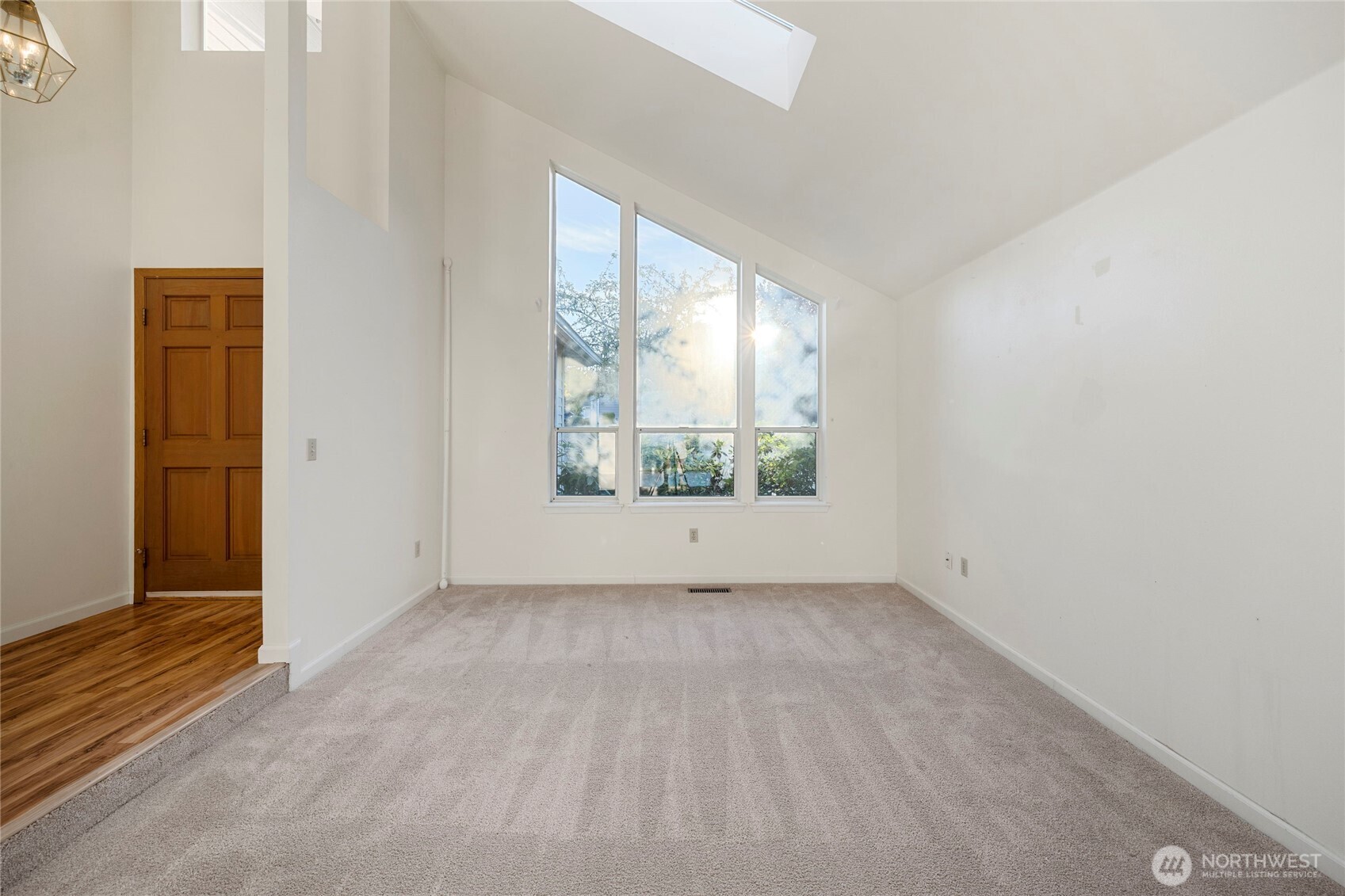 Maple Valley, Washington, 98038, United States, 3 Bedrooms Bedrooms, ,3 BathroomsBathrooms,Residential,For Sale,1891445