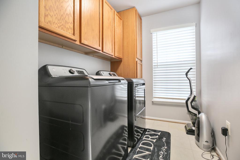 Fredericksburg, Virginia, 22406, United States, 4 Bedrooms Bedrooms, ,3 BathroomsBathrooms,Residential,For Sale,1934657