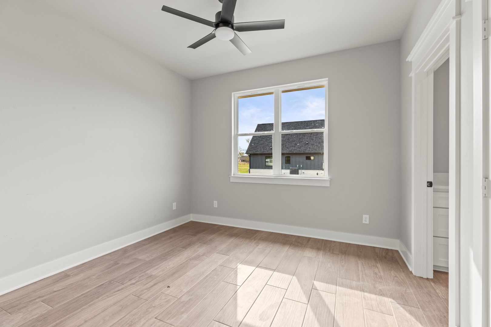 Tyler, Texas, 75704, United States, 4 Bedrooms Bedrooms, ,3 BathroomsBathrooms,Land,For Sale,1974670