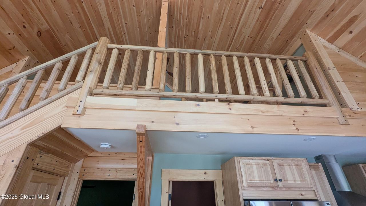 Gloversville, New York, 12078, United States, 2 Bedrooms Bedrooms, ,1 BathroomBathrooms,Residential,For Sale,1876319