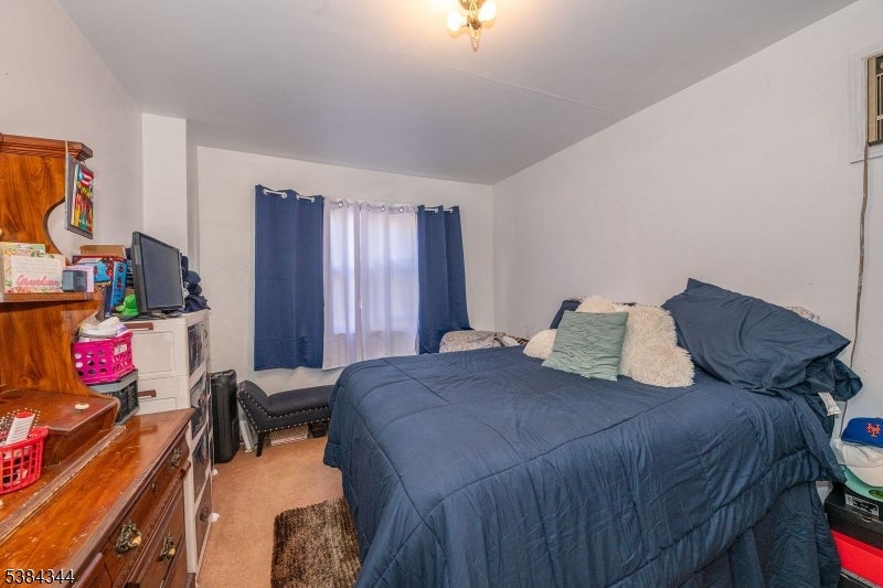 Haledon Boro, New Jersey, 07508, United States, 4 Bedrooms Bedrooms, ,3 BathroomsBathrooms,Residential,For Sale,1978211