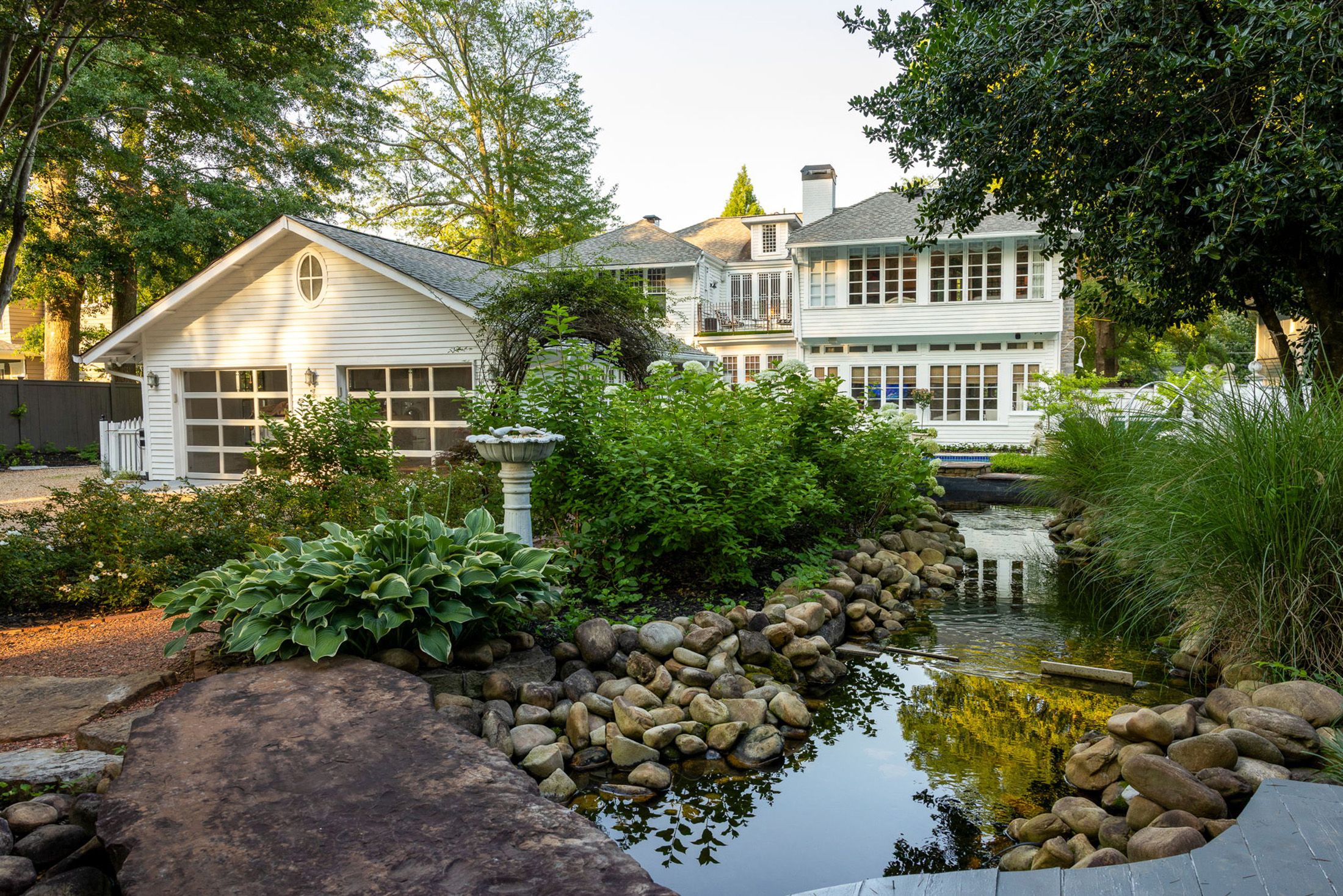  A Curated Historic Estate of Extraordinary Detail and Design - 物件實景