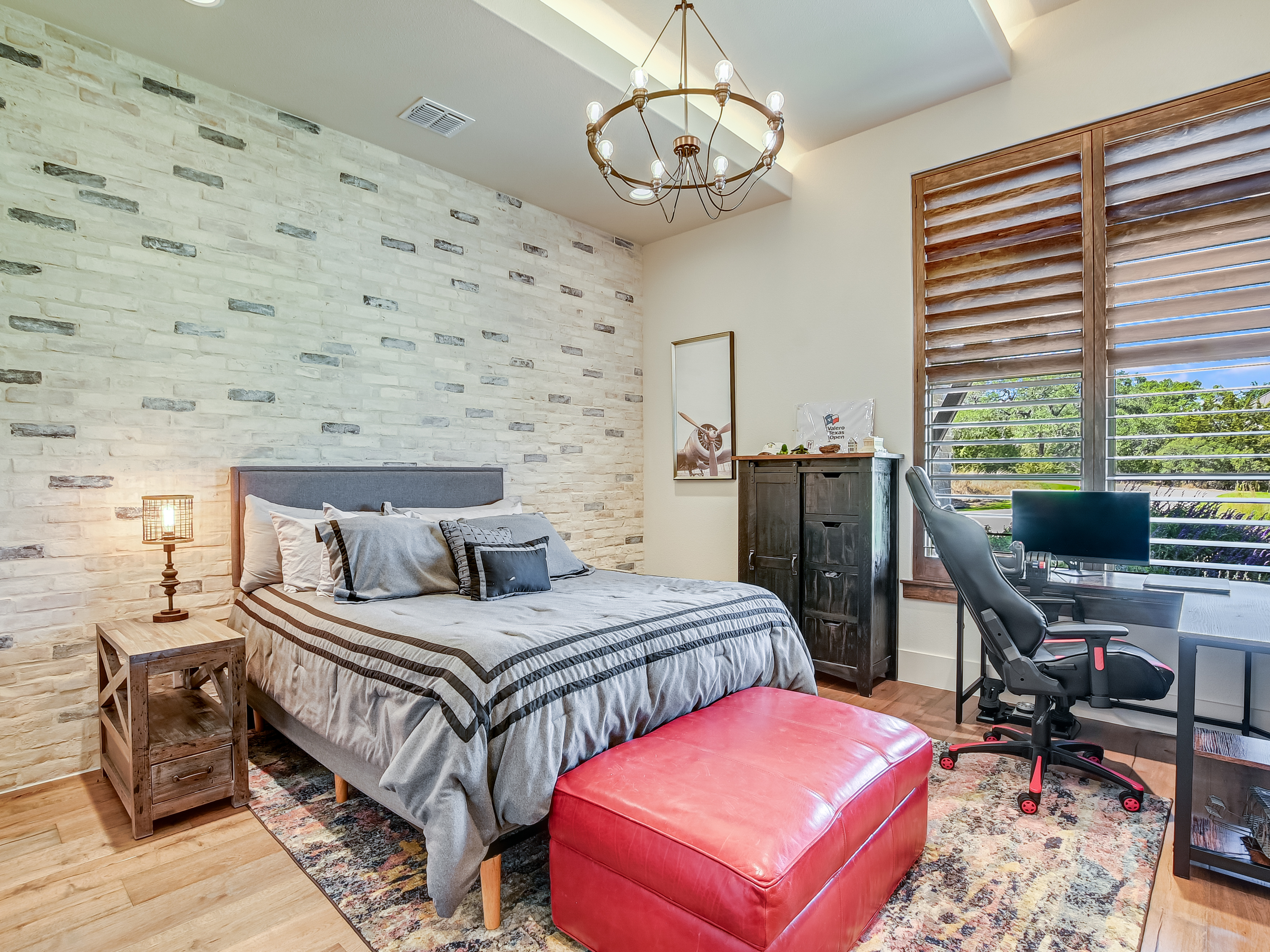  Refined Hill Country LIving - 物件實景