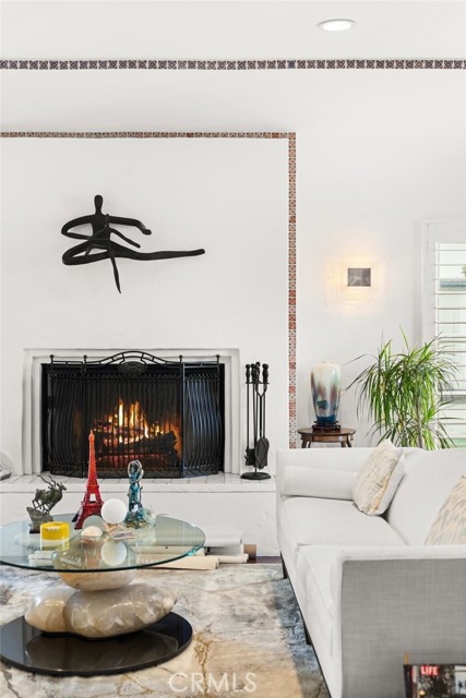 Los Angeles, California, 90064, United States, 6 Bedrooms Bedrooms, ,3 BathroomsBathrooms,Residential,For Sale,1977157