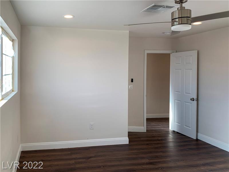 Las Vegas, Nevada, 89122, United States, 5 Bedrooms Bedrooms, ,4 BathroomsBathrooms,Residential,For Sale,2008777