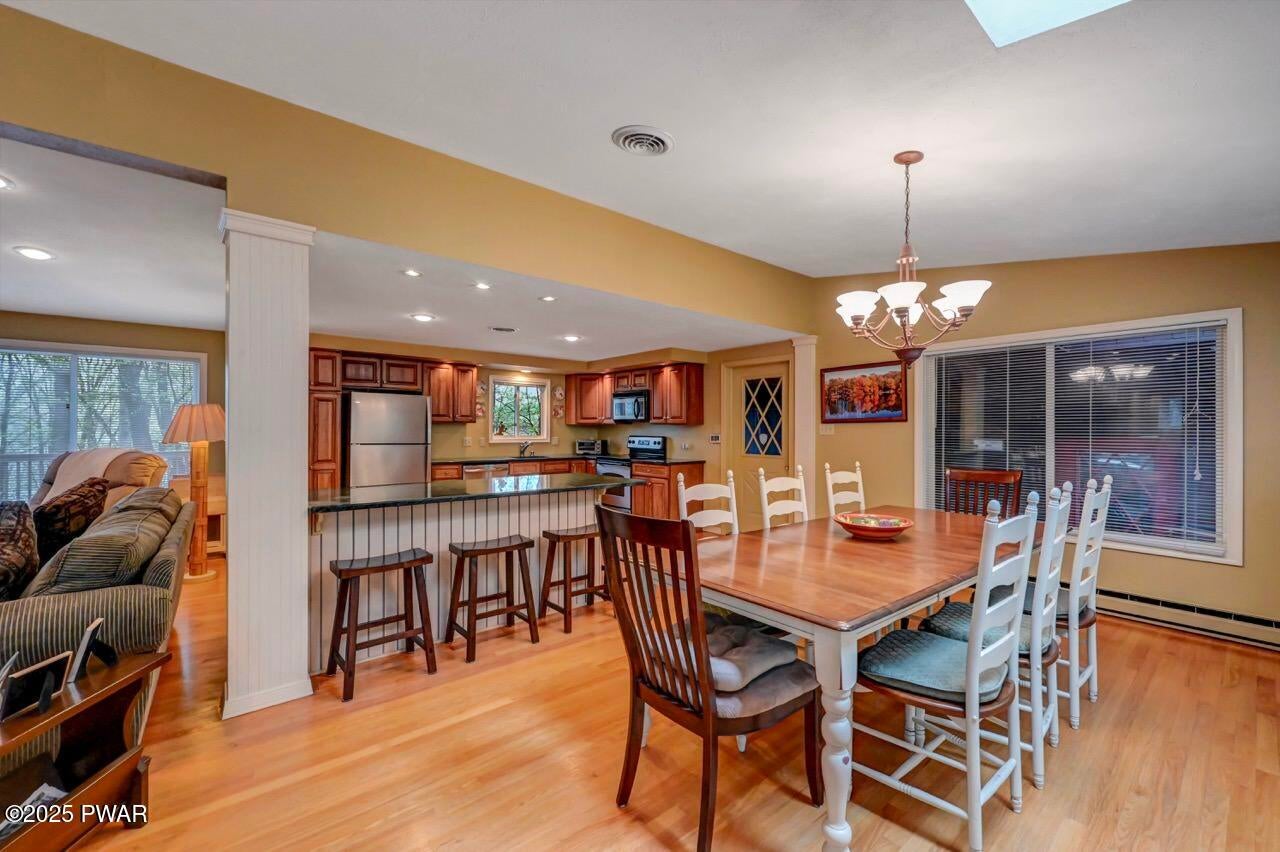 Lords Valley, Pennsylvania, 18428, United States, 5 Bedrooms Bedrooms, ,3 BathroomsBathrooms,Residential,For Sale,1977416