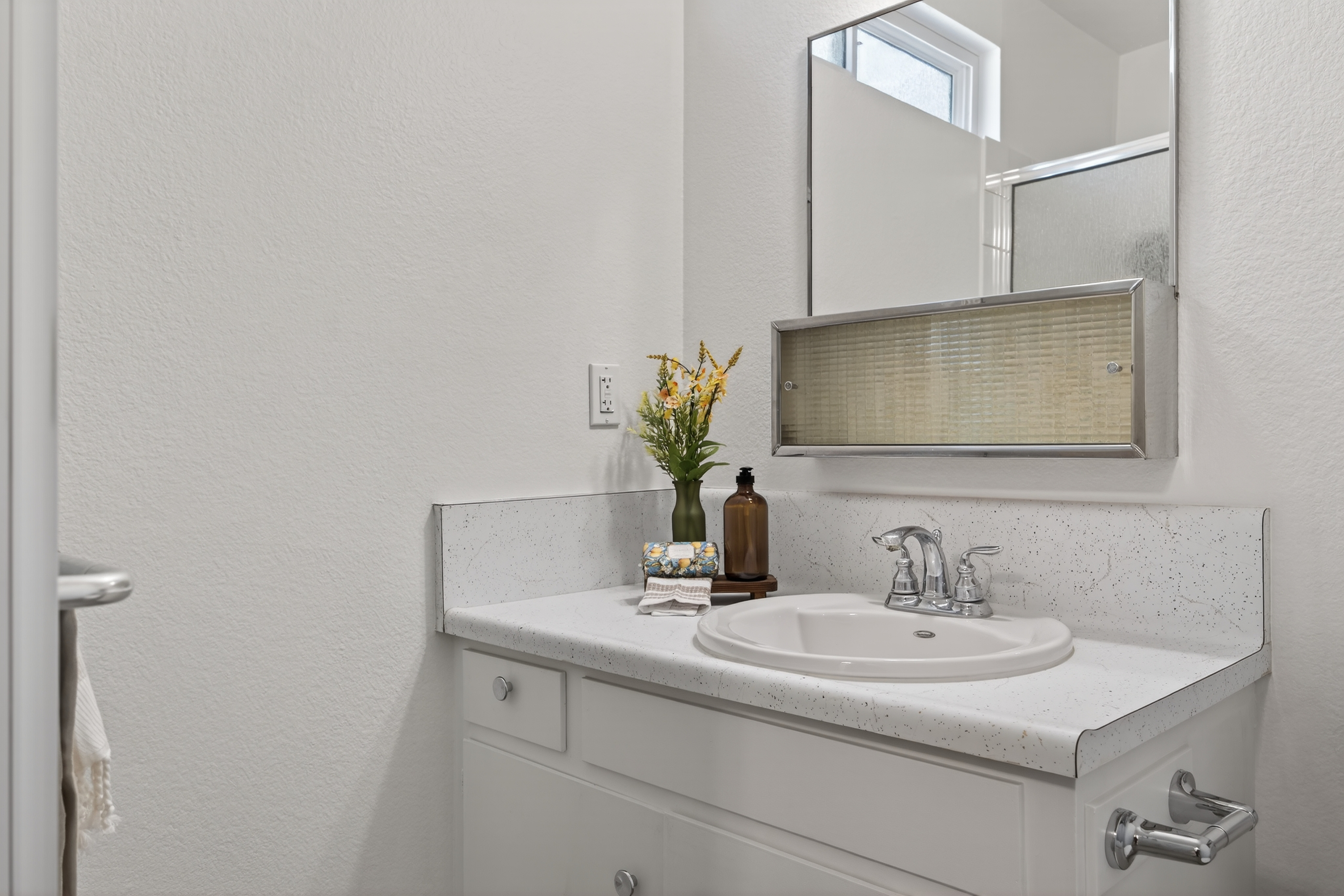  80 Pathelen Avenue, Oak View, CA 93022 - 物件實景