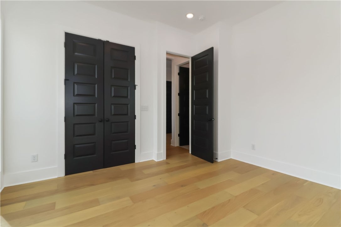 Bentonville, Arkansas, 72713, United States, 4 Bedrooms Bedrooms, ,3 BathroomsBathrooms,Residential,For Sale,1989586