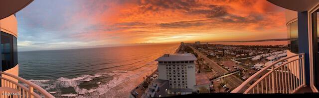 Daytona Beach Shores, Florida, 32118, United States, 2 Bedrooms Bedrooms, ,2 BathroomsBathrooms,Residential,For Sale,1993266