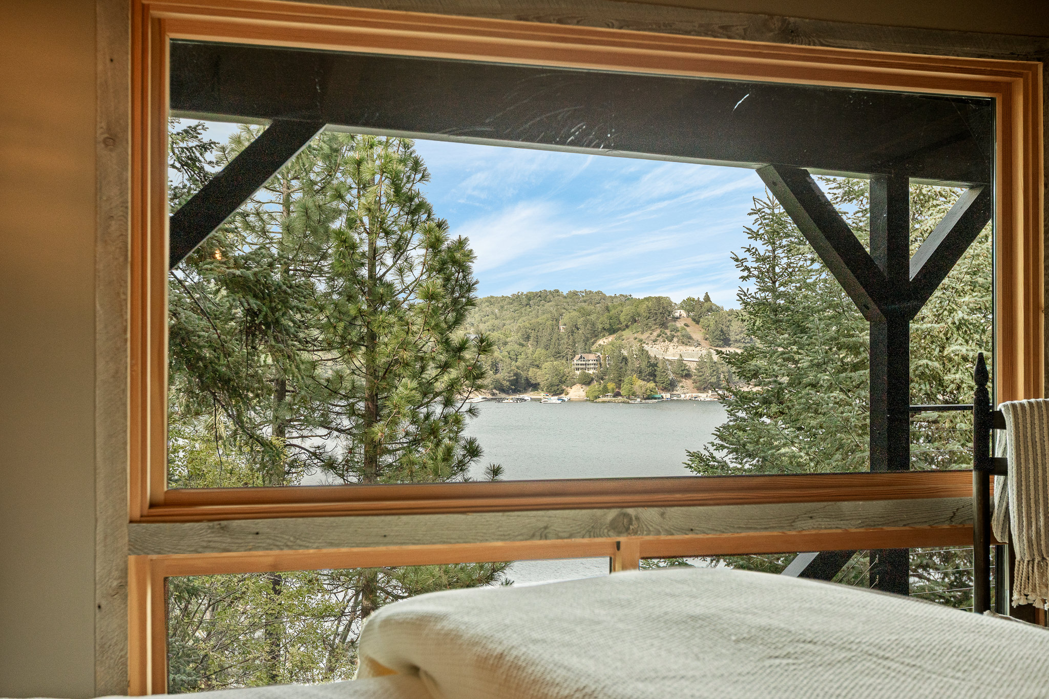  28778 Palisades Drive, Lake Arrowhead, CA 92352 - 物件實景