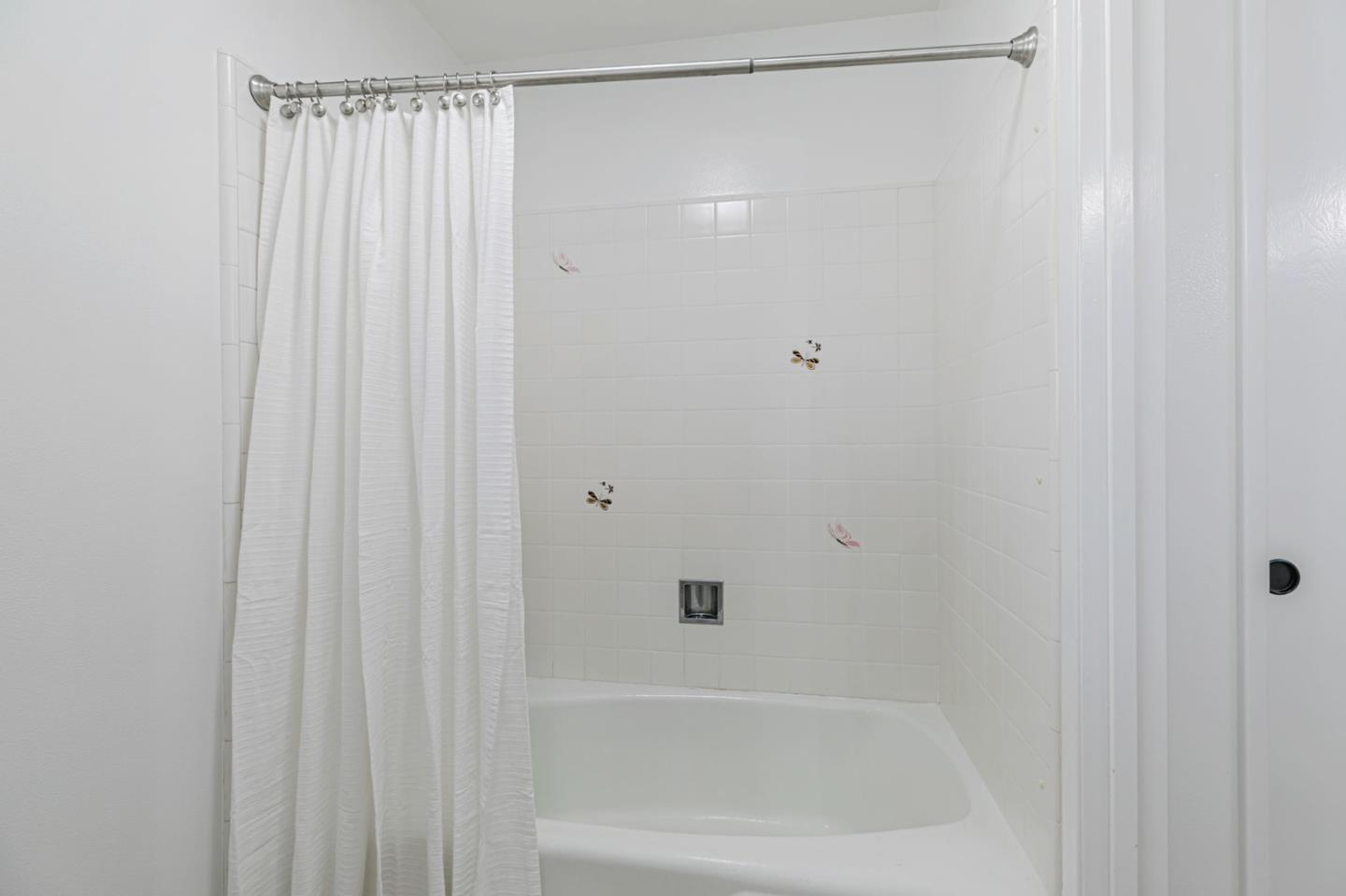 Los Altos, California, 94024, United States, 3 Bedrooms Bedrooms, ,2 BathroomsBathrooms,Residential,For Sale,1941644
