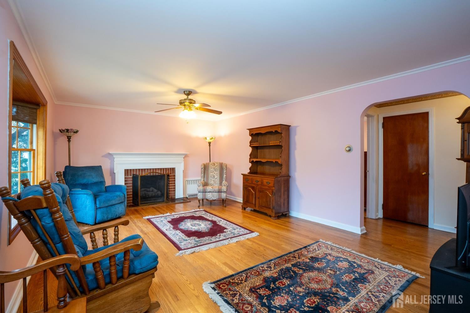 New Brunswick, New Jersey, 08901, United States, 3 Bedrooms Bedrooms, ,2 BathroomsBathrooms,Residential,For Sale,1992583