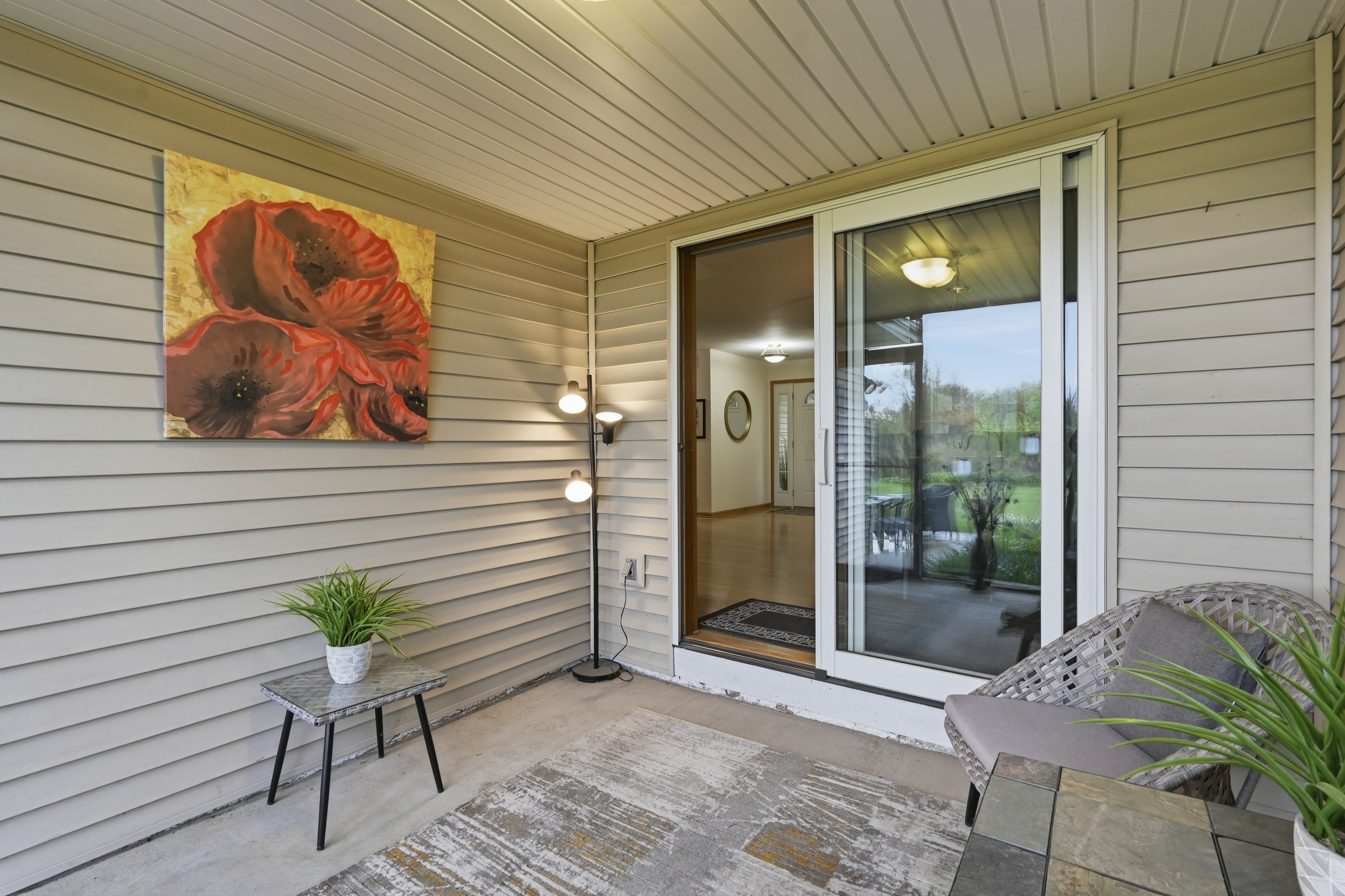  Custom Home in Serene Location - 物件實景