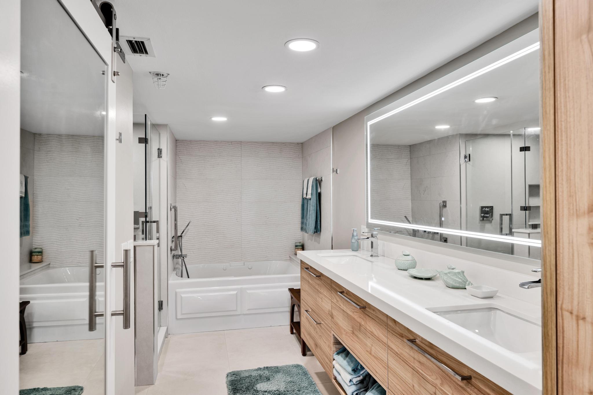 Pompano Beach, Florida, 33062, United States, 2 Bedrooms Bedrooms, ,2 BathroomsBathrooms,Residential,For Sale,1915654
