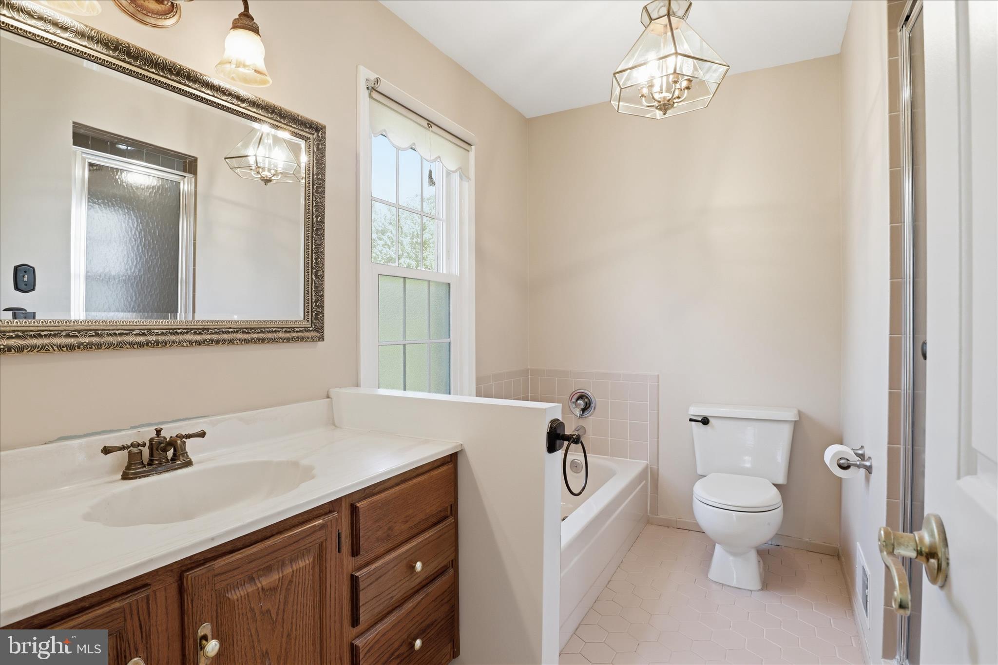 Alexandria, Virginia, 22315, United States, 4 Bedrooms Bedrooms, ,4 BathroomsBathrooms,Residential,For Sale,2048951