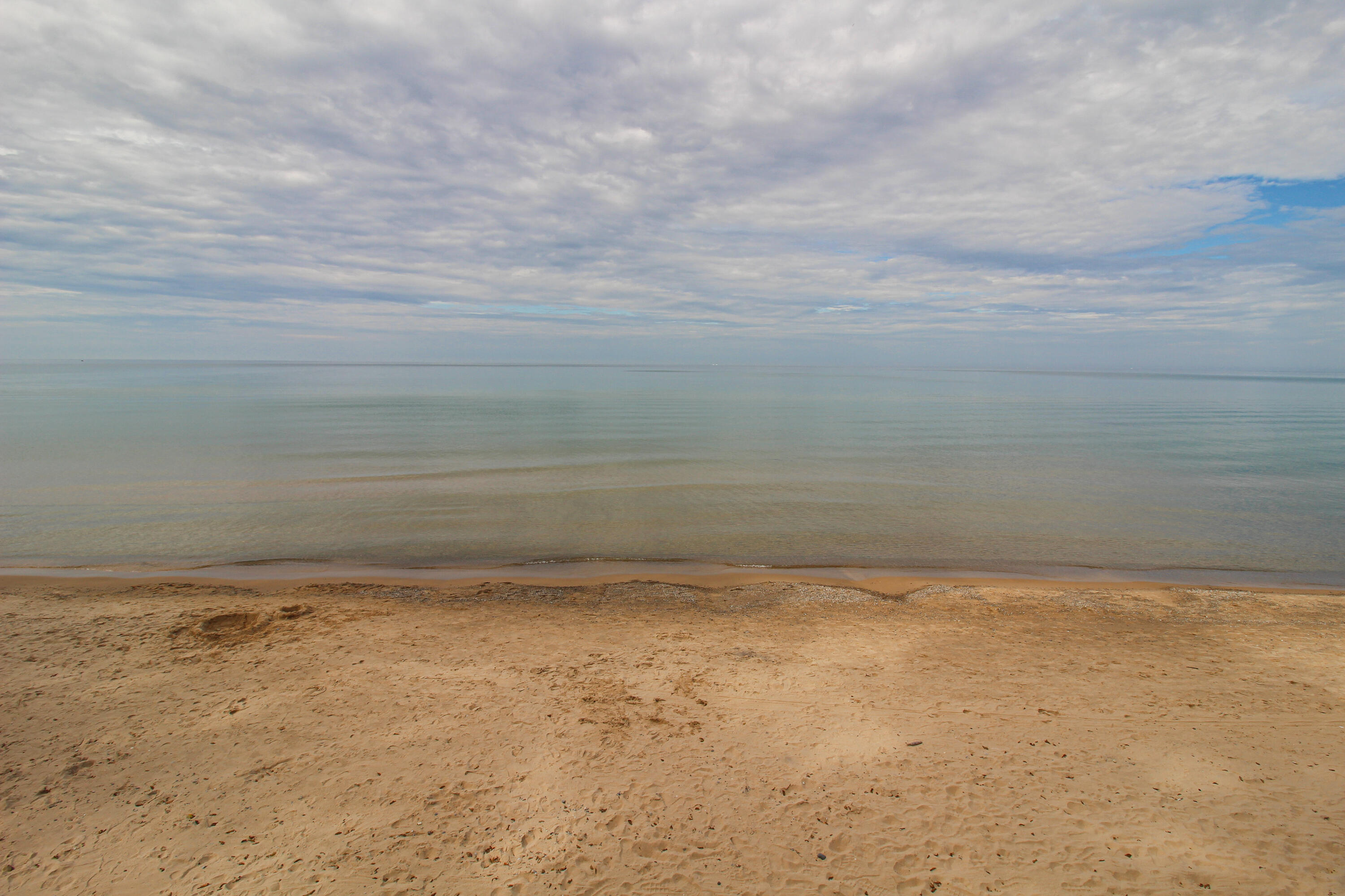 South Haven, Michigan, 49090, United States, 3 Bedrooms Bedrooms, ,4 BathroomsBathrooms,Residential,For Sale,1982825