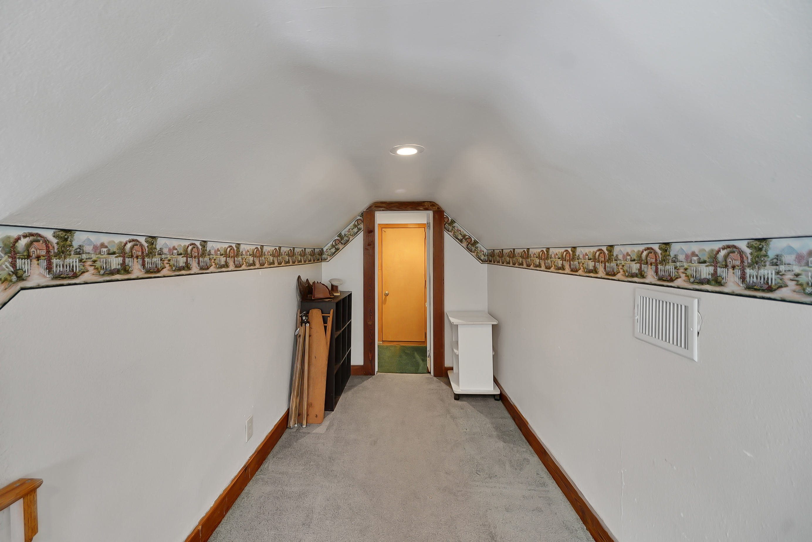 Yalaha, Florida, 34797, United States, 5 Bedrooms Bedrooms, ,4 BathroomsBathrooms,Residential,For Sale,1975837