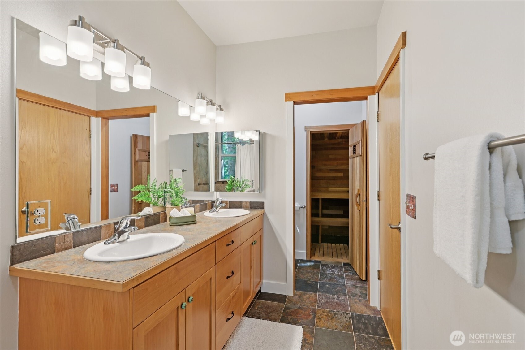Bellingham, Washington, 98229, United States, 4 Bedrooms Bedrooms, ,3 BathroomsBathrooms,Residential,For Sale,1904216
