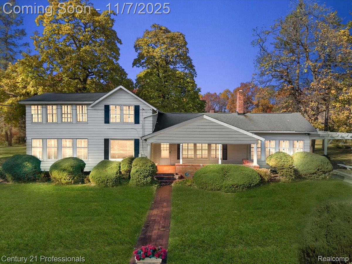 Clarkston, Michigan, 48348, United States, 4 Bedrooms Bedrooms, ,2 BathroomsBathrooms,Residential,For Sale,1987111