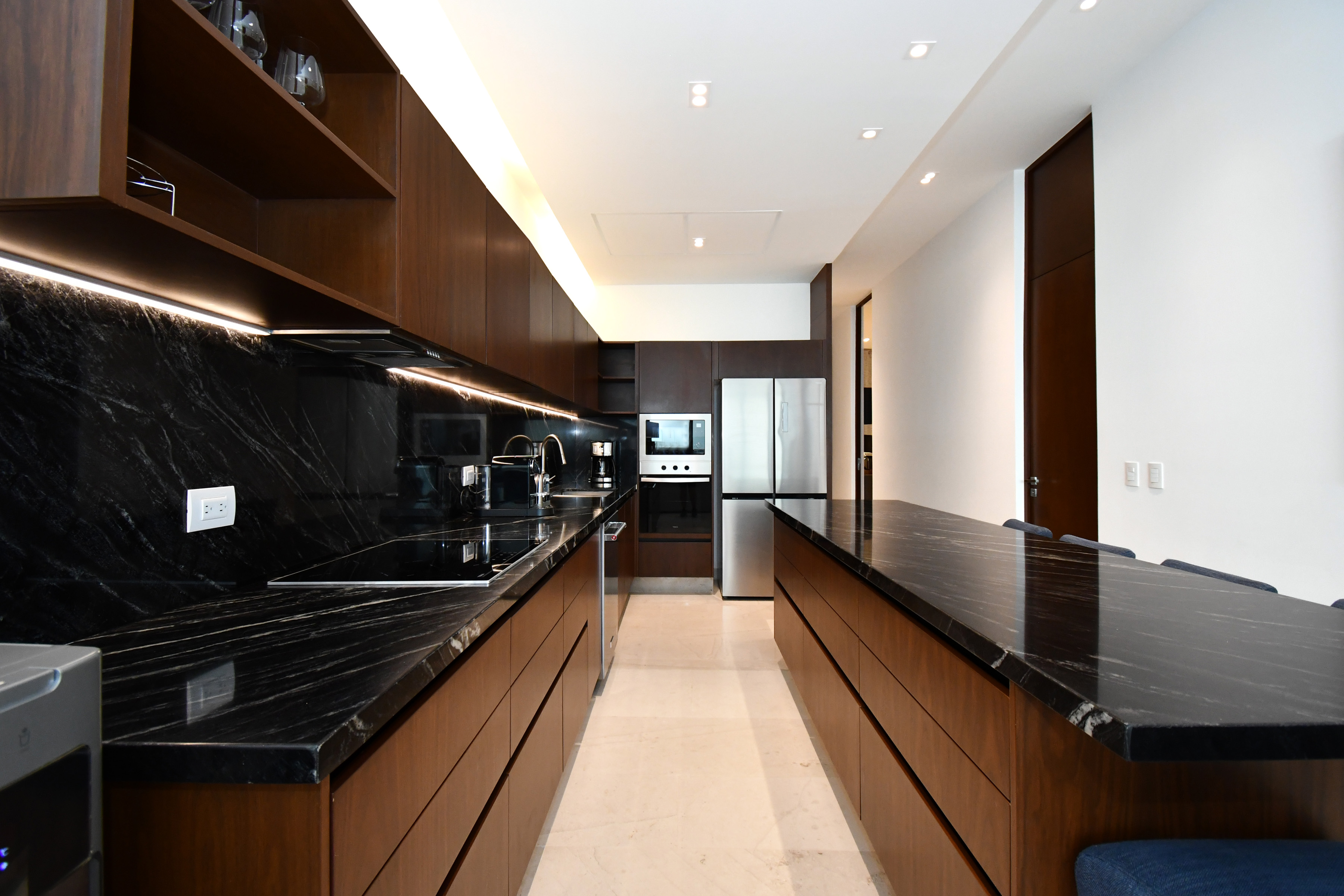  Three-Bedroom Blue Horizon Penthouse - 物件實景