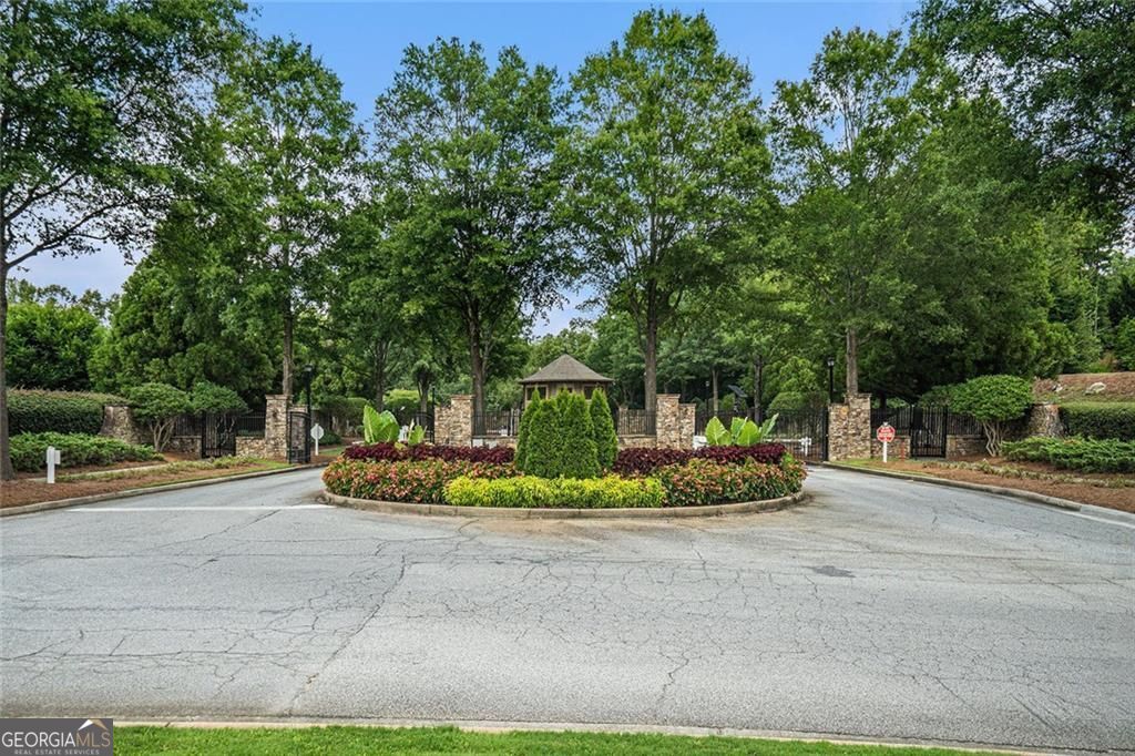Mableton, Georgia, 30126, United States, 5 Bedrooms Bedrooms, ,4 BathroomsBathrooms,Residential,For Sale,2002296