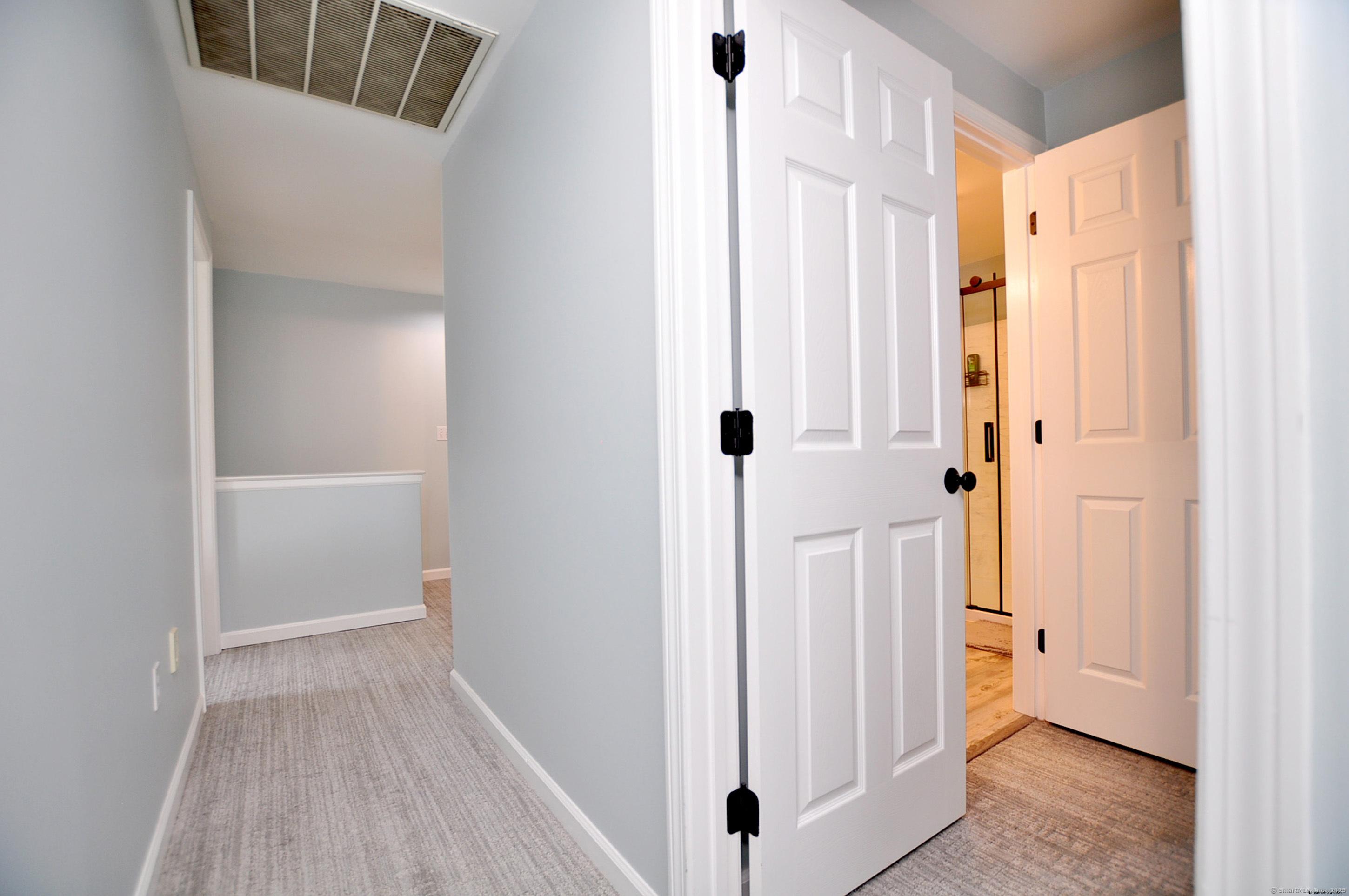 Southington, Connecticut, 06479, United States, 3 Bedrooms Bedrooms, ,4 BathroomsBathrooms,Residential,For Sale,1869273