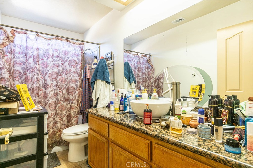 Apple Valley, California, 92308, United States, 4 Bedrooms Bedrooms, ,2 BathroomsBathrooms,Residential,For Sale,1974217