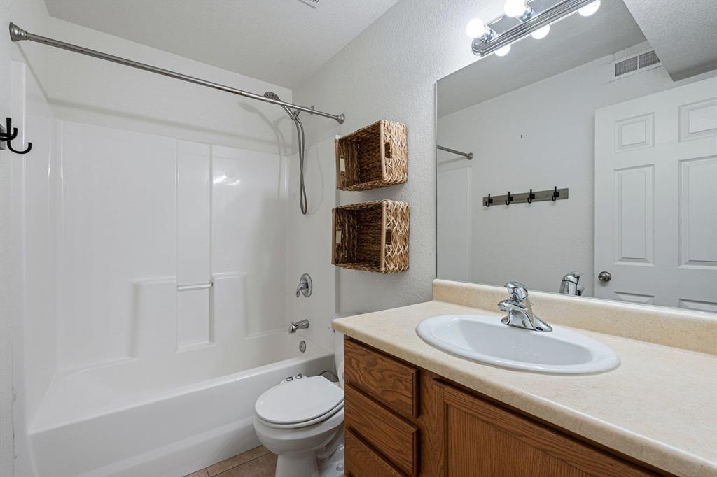 Durango, Colorado, 81301, United States, 2 Bedrooms Bedrooms, ,2 BathroomsBathrooms,Residential,For Sale,1873878
