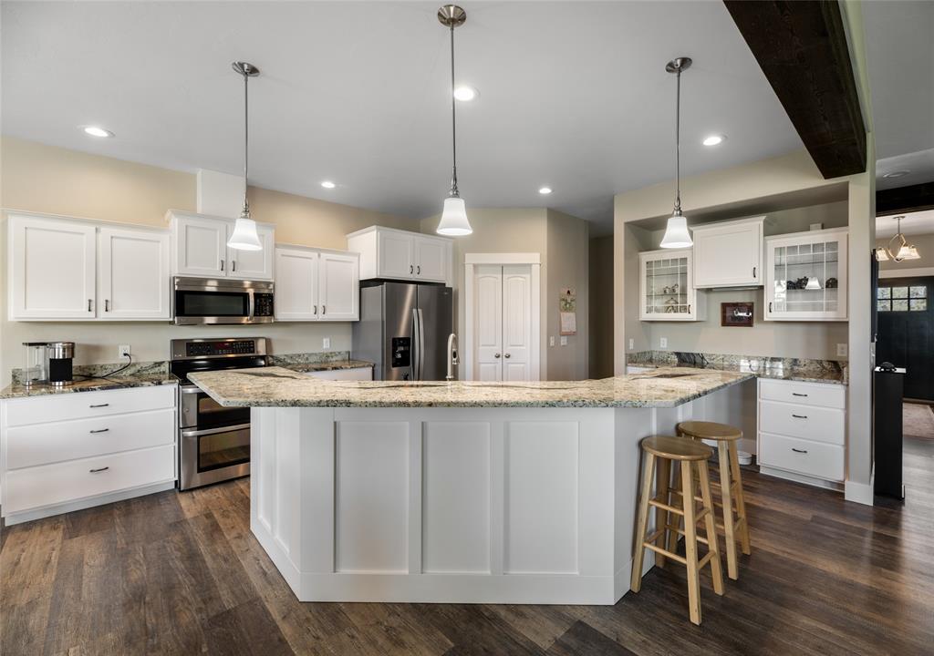 Kalispell, Montana, 59901, United States, 4 Bedrooms Bedrooms, ,3 BathroomsBathrooms,Residential,For Sale,1936978