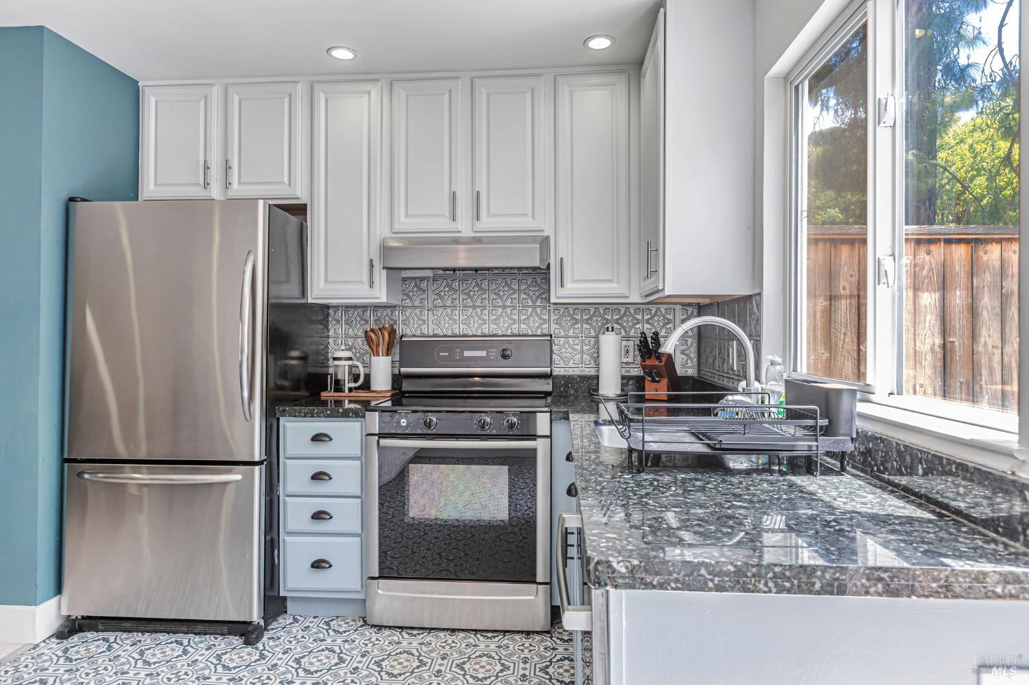 Novato, California, 94947, United States, 2 Bedrooms Bedrooms, ,2 BathroomsBathrooms,Residential,For Sale,1839090
