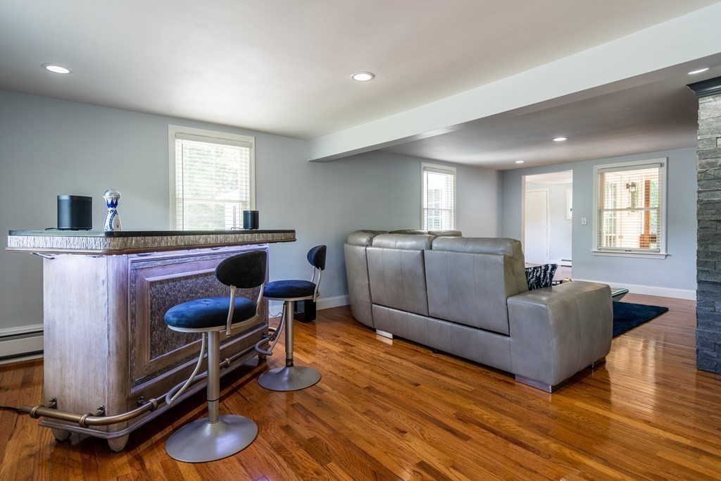 Wrentham, Massachusetts, 02093, United States, 3 Bedrooms Bedrooms, ,5 BathroomsBathrooms,Residential,For Sale,1851924