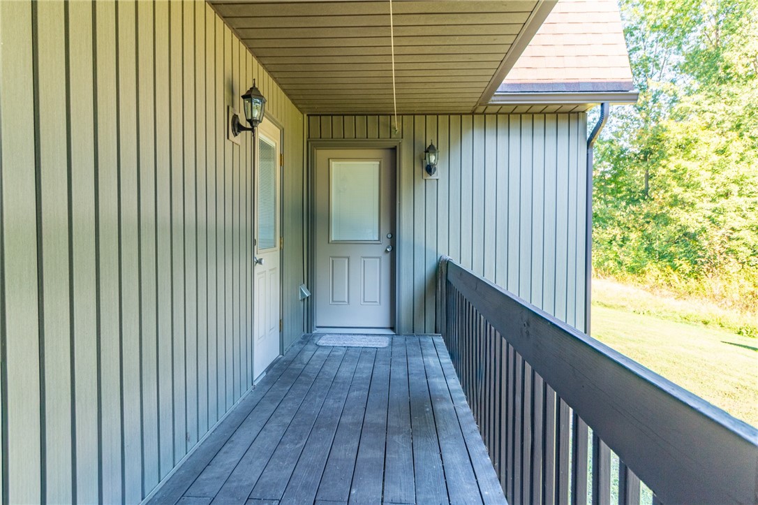 Jamestown, Pennsylvania, 16134, United States, 4 Bedrooms Bedrooms, ,3 BathroomsBathrooms,Residential,For Sale,1998073