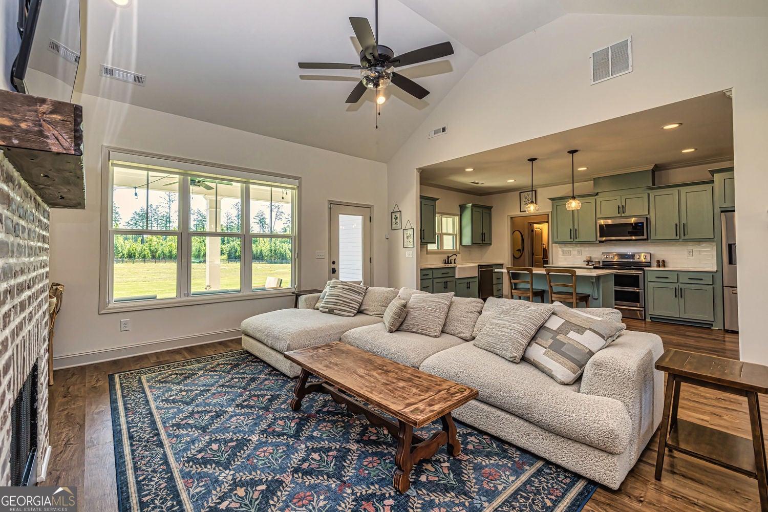Senoia, Georgia, 30276, United States, 7 Bedrooms Bedrooms, ,6 BathroomsBathrooms,Residential,For Sale,1859097