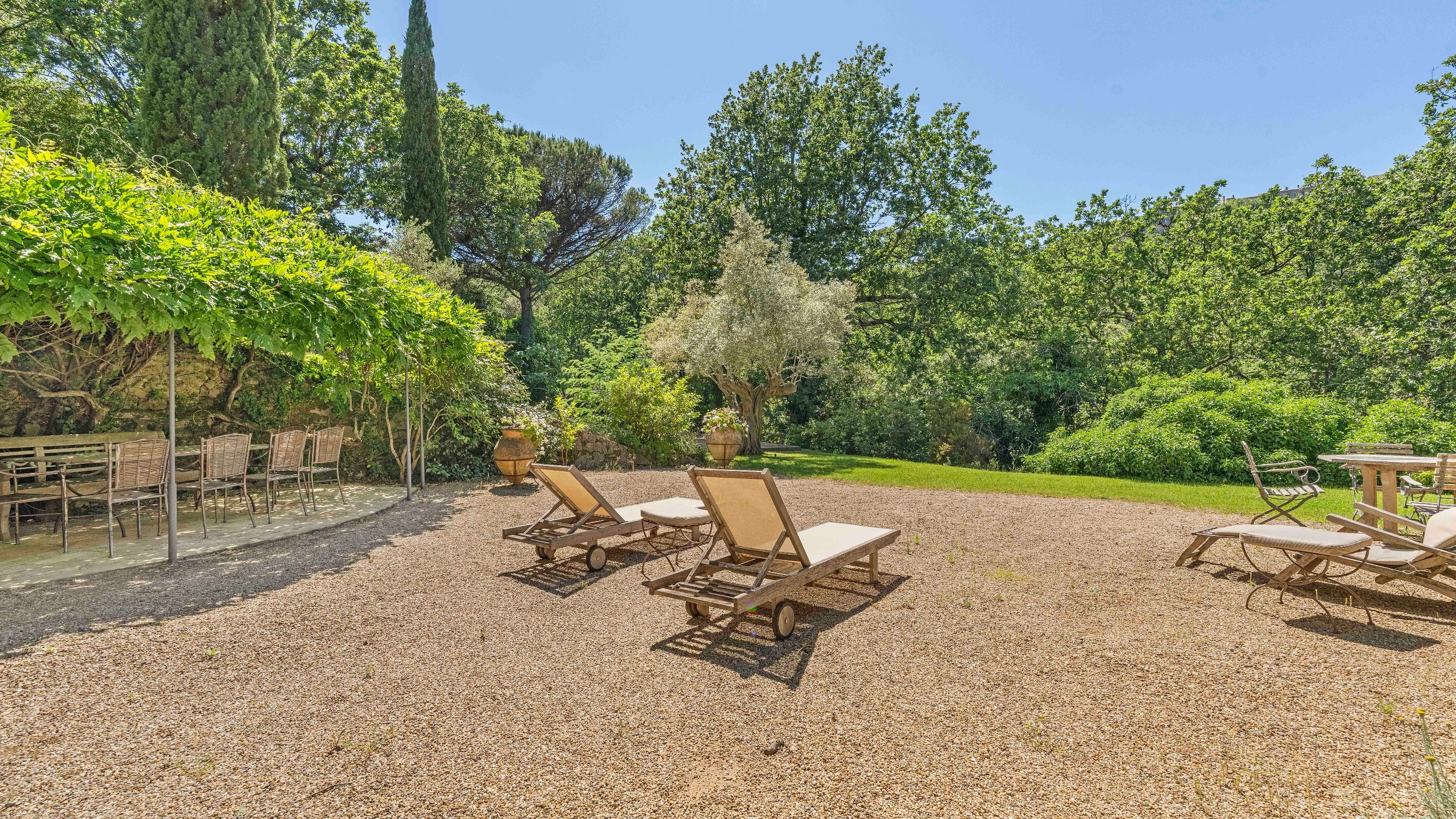  Gassin luxury estate with sea views, guest house and 13 446 sqm landscaped grou… - 物件實景