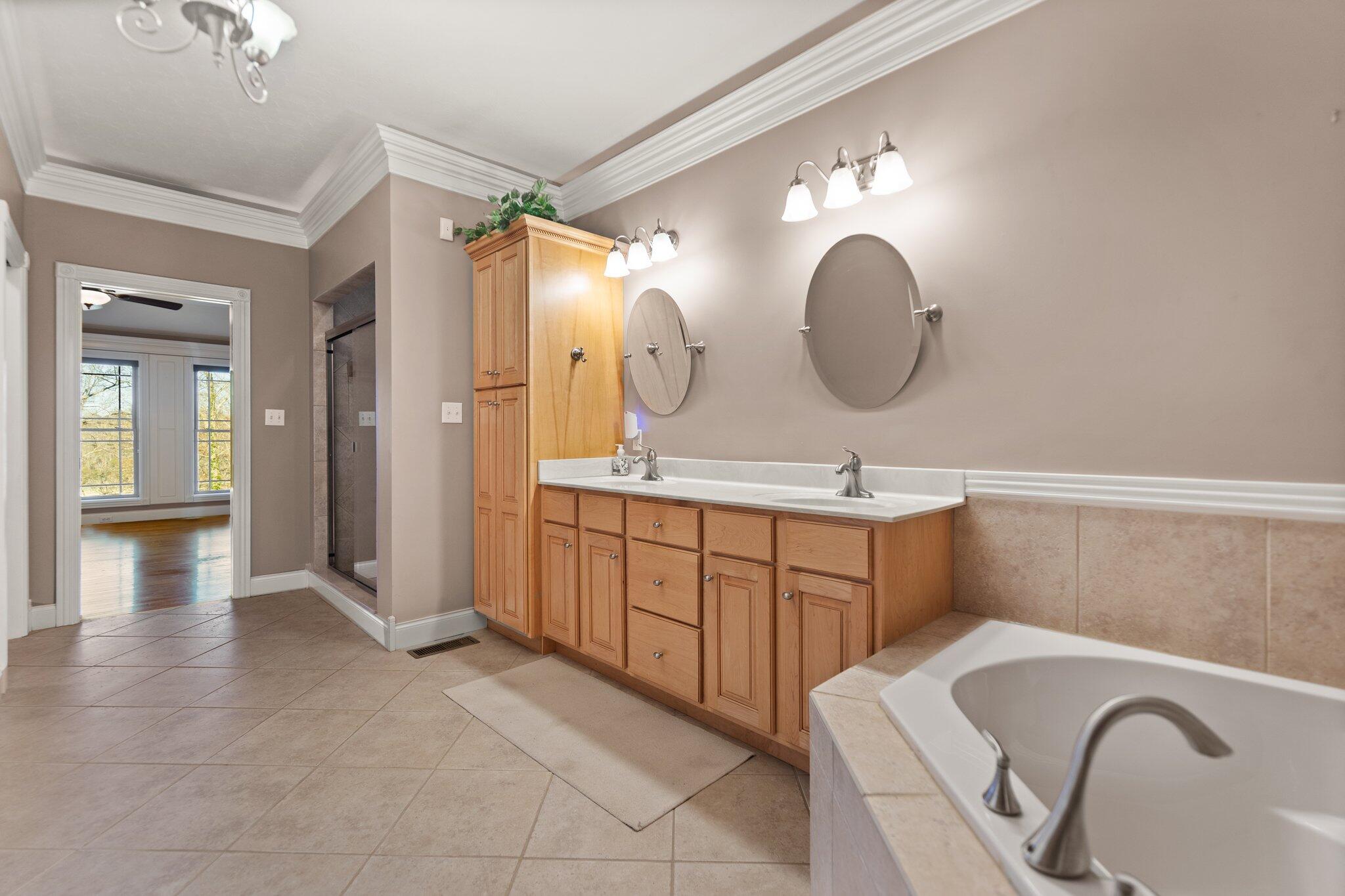 Monticello, Kentucky, 42633, United States, 4 Bedrooms Bedrooms, ,3 BathroomsBathrooms,Residential,For Sale,1691685