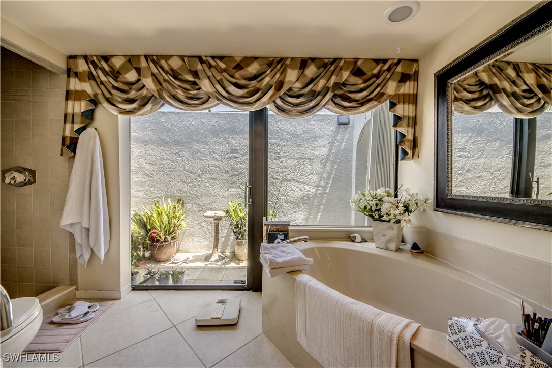 Cape Coral, Florida, 33990, United States, 3 Bedrooms Bedrooms, ,2 BathroomsBathrooms,Residential,For Sale,1944995