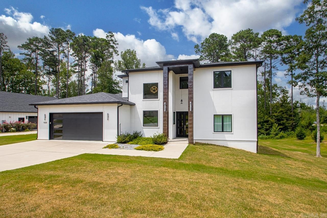 Bryant, Arkansas, 72022, United States, 5 Bedrooms Bedrooms, ,5 BathroomsBathrooms,Residential,For Sale,1978792