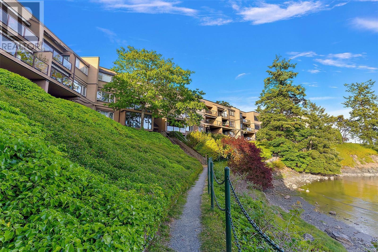 VIEW ROYAL, British Columbia, V9B 5H7, CA, 2 Bedrooms Bedrooms, ,2 BathroomsBathrooms,Residential,For Sale,1875476