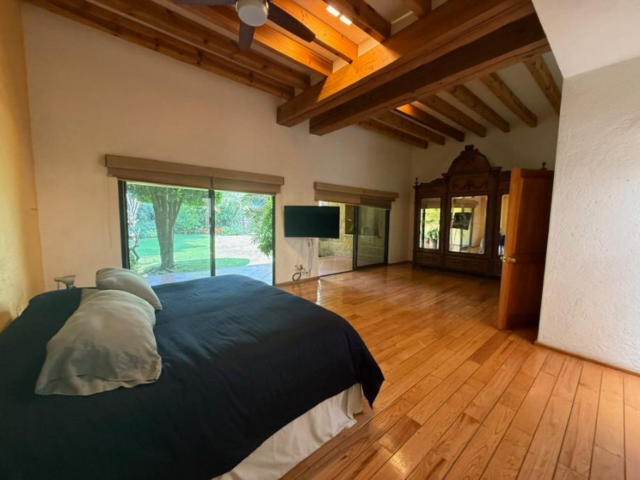 Cuernavaca, Morelos, 62300, Mexico, 6 Bedrooms Bedrooms, ,8 BathroomsBathrooms,Residential,For Sale,1806153